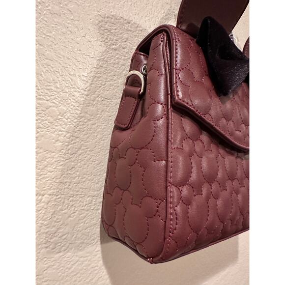 NWT Loungefly Disney Minnie Mouse maroon Black Crossbody Satchel Quilted Purse - Picture 4 of 6